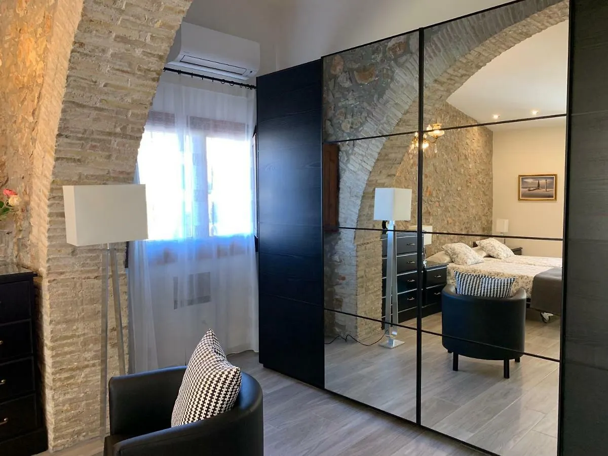 Pintor Massanet - Casa De Piedra Adaptada En Lescala L'Escala Spain